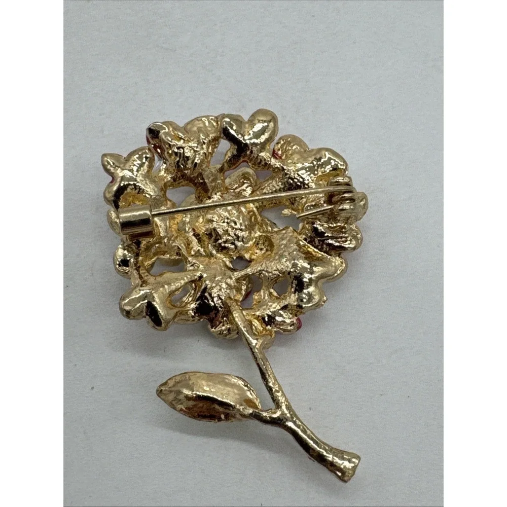 Vintage Flower Brooch Pin Bloom Pink & White Rhinestone Enamel Petal Gold Tone